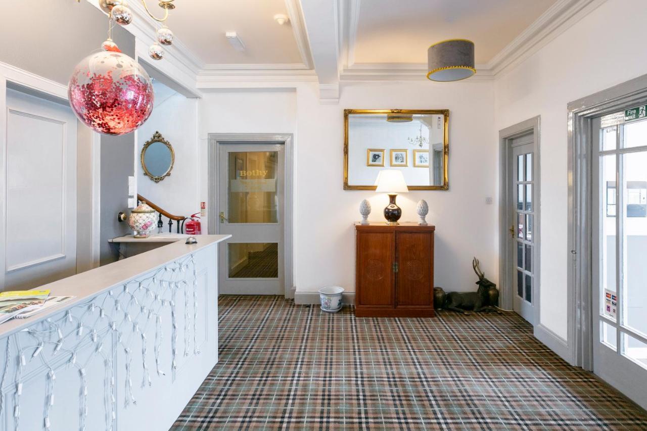 Oyo Lochinvar Hotel グラスゴー エクステリア 写真