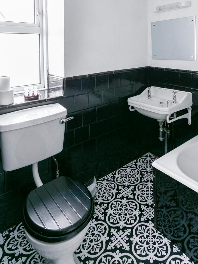 Oyo Lochinvar Hotel グラスゴー エクステリア 写真